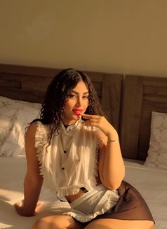 Liyan - escort in Muscat Photo 17 of 19