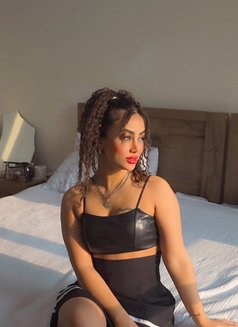 Liyan - escort in Muscat Photo 18 of 19