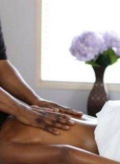 Liyan (Strictly for Ladies) - Acompañantes masculino in Tokyo Photo 3 of 3