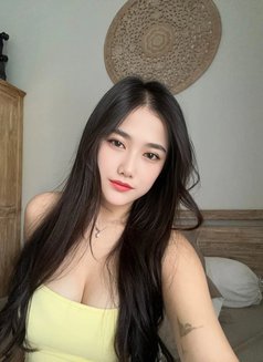 Liyana - escort in Jakarta Photo 1 of 7