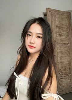Liyana - escort in Jakarta Photo 3 of 7