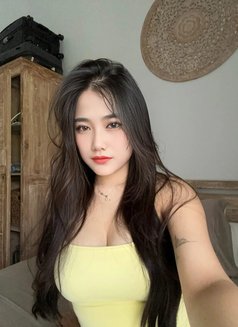 Liyana - escort in Jakarta Photo 6 of 7