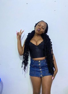 Liz - adult performer in Nairobi Photo 2 of 2