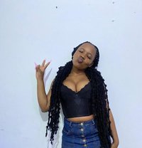 Liz - adult performer in Nairobi