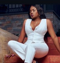 Liz - escort in Hong Kong Photo 5 of 7