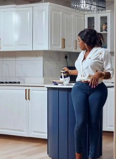 Liz - escort in Hong Kong Photo 7 of 7