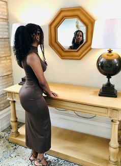 Liza African Sex and Bj Queen - puta in Bangkok Photo 6 of 6