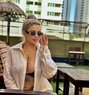 Liza - puta in Dubai Photo 7 of 8