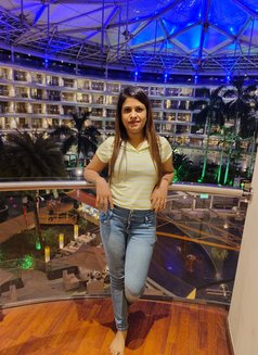 Liza - escort in Hyderabad Photo 2 of 2