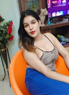 Liza - Transsexual escort in Hyderabad Photo 4 of 4
