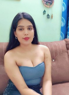 Liza - Transsexual escort in Hyderabad Photo 2 of 4