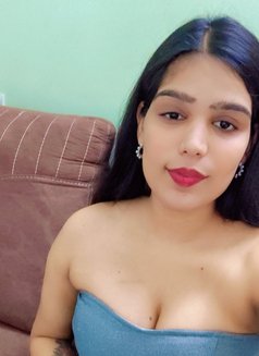 Liza - Transsexual escort in Hyderabad Photo 3 of 4