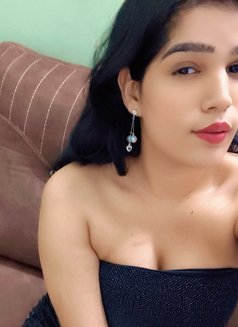 Liza - Transsexual escort in Hyderabad Photo 4 of 5