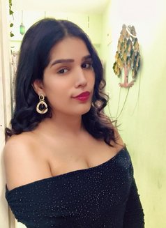 Liza - Transsexual escort in Hyderabad Photo 5 of 6