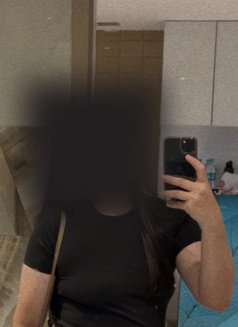 Liza Paul - escort in Gurgaon Photo 2 of 8