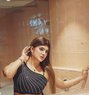 Liza - escort in Pune Photo 3 of 9