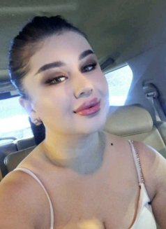 Liza - escort in Pune Photo 2 of 12