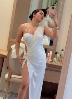 Liza - escort in Pune Photo 11 of 12