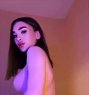 Liza russian hot top - Acompañantes transexual in Al Manama Photo 2 of 6