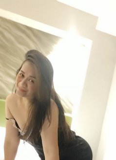 Liza Vergara - escort in Hong Kong Photo 2 of 5