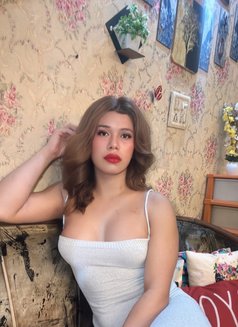 Lizaliza - Transsexual escort in New Delhi Photo 1 of 9