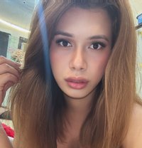 Lizaliza - Transsexual escort in New Delhi Photo 2 of 9