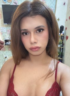 Lizaliza - Transsexual escort in New Delhi Photo 4 of 9