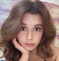 Lizaliza - Transsexual escort in New Delhi Photo 8 of 9