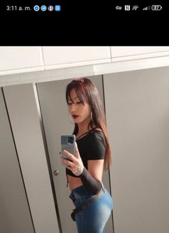 Lizeth - Transsexual escort in Cadiz Photo 3 of 7
