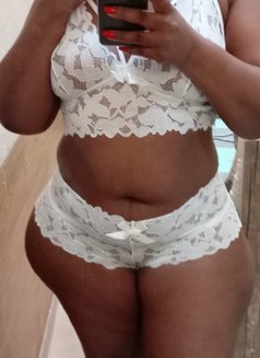 Lizy Big Ass - puta in Doha Photo 2 of 2