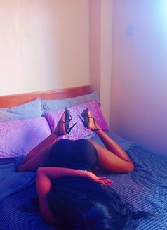 Lizz - Acompañantes transexual in Nairobi Photo 2 of 10