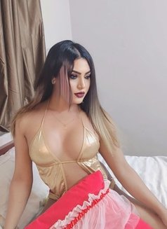 Lizza - Transsexual escort in Kolkata Photo 9 of 30