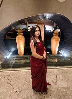 Lizza - Transsexual escort in Kolkata Photo 14 of 28