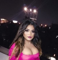 Lizza big monster juicy cock - Acompañantes transexual in Kolkata Photo 3 of 30