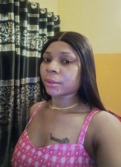 Lizzy - Male escort in Accra Photo 2 of 3