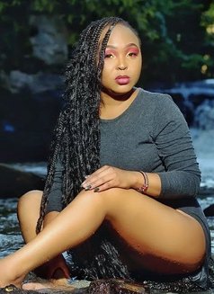 Lizzy - escort in Noida Photo 1 of 3