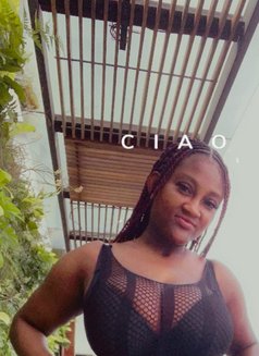 Lizzy - escort in Kuala Lumpur Photo 3 of 6