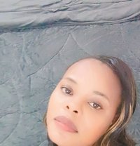 Lizzy - escort in Al Juffair