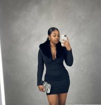 Lizzy - escort in Lomé