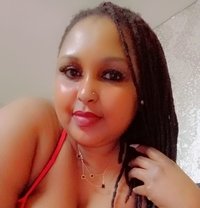 Lizzy greater Noida.CAM show and meet - puta in Noida