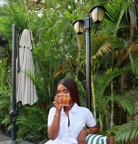 Lizzy - adult performer in Lagos, Nigeria