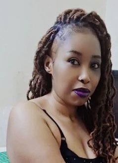 Lizzybebs - escort in Riyadh Photo 3 of 3