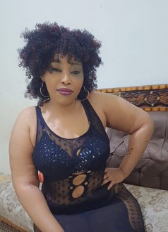 Lizzybebs - escort in Riyadh Photo 3 of 3