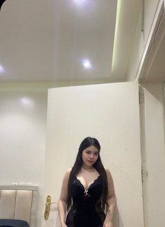 Lj Baby - puta in Riyadh Photo 1 of 5