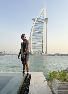 Lloyd - Acompañantes masculino in Dubai Photo 5 of 5