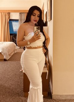 Lnaz - escort in Dubai Photo 8 of 9