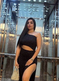 Lnaz - puta in Dubai Photo 9 of 11