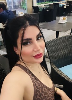 Lnaz - puta in Dubai Photo 10 of 11