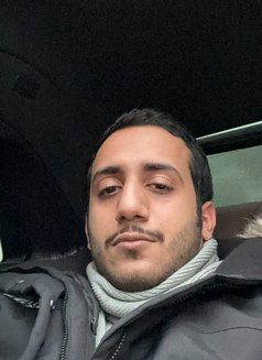 Local horse - Male escort in Dubai Photo 3 of 4