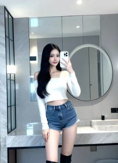 Local Escort Girl Kl - Agencia de putas in Kuala Lumpur Photo 6 of 7